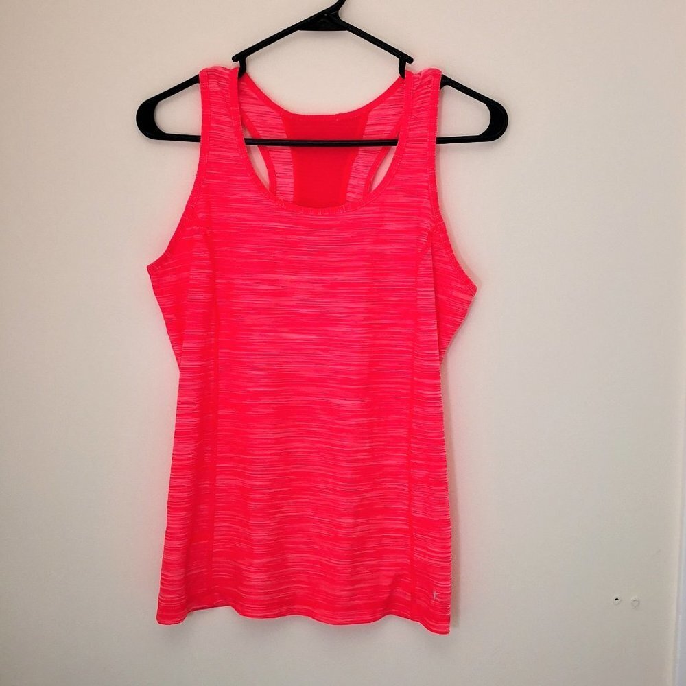 NWOT Danskin Now Fitted Red  Dri-more Racer Back Active Tank Size M‎ (8-10)